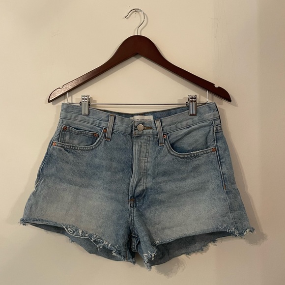Denim Forum Ex- boyfriend Jean shorts - Picture 1 of 5